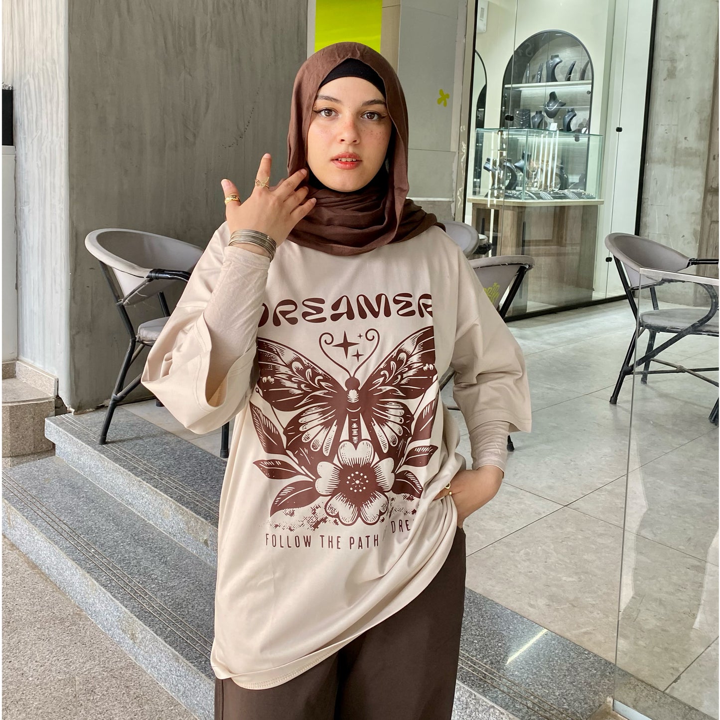 Dreamer (Beige)Oversized T-shirt